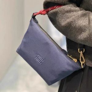 Color Block Canvas Lunch Box Bag - 2025 Internet Celebrity Fashion Commuter Shoulder Crossbody Bag for Surfing and Daily Use
