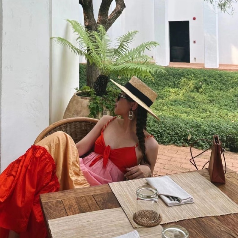 Color-Blocking Spaghetti Strap Dress with Cake Skirt - Bali Thailand Seaside Beach Vacation Outfit for Women