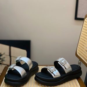 Comfortable Lightweight Thick-Soled Casual Slip-On Sandals for Women - Versatile Summer Fashion 2025