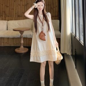 Cream Cotton Lace Trim Sleeveless Top with Plaid Pants - Stylish Early Summer Vacation Outfit for Women