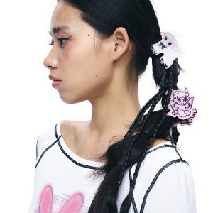 Cute Shark Clip Hairpin with Original Graffiti Print - Trendy Claw Clip for Back of Head, Perfect for Y2K and Street Style Looks