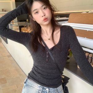 Deep Gray Square Neck T-Shirt for Women - K-Pop Inspired Jazz Dance Performance Top, Spicy Girl Style, Perfect for 90s & Y2K Fashion