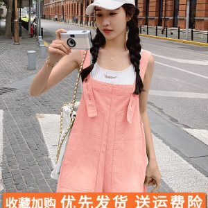 Dopamine Green Denim Overalls for Women - Trendy Summer Style 2025, Stylish Niche Work Shorts with Age-Reducing Appeal