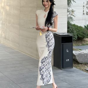 Elegant Chinese-Style Qipao Dress with Blue and White Porcelain Print, Sexy Bodycon Long Skirt, Sophisticated Y2K Fashion