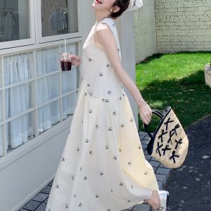 Elegant Off-White Sleeveless Tank Dress for Women - Ankle-Length Summer Style with Relaxed Fit and Chic Design