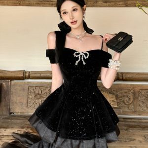 Elegant One-Shoulder Black Velvet Puff Skirt Dress - High-End French Style, Chic Temperament Fashion for Special Occasions