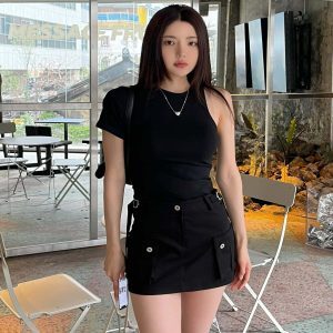 Fitted Off-Shoulder Round Neck White Short-Sleeve T-Shirt for Women - Korean Style Summer Slimming Half-Sleeve Top
