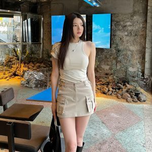Fitted Off-Shoulder Round Neck White Short-Sleeve T-Shirt for Women - Korean Style Summer Slimming Half-Sleeve Top