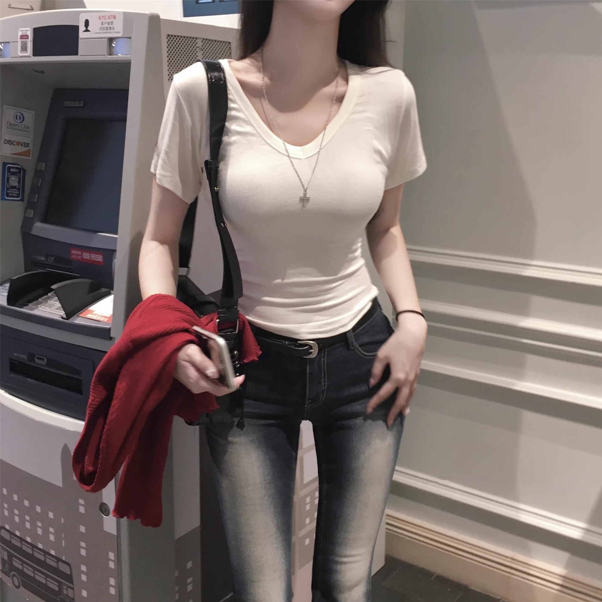 Fitted V-Neck Pink Short-Sleeve T-Shirt for Women - Summer Slim Fit Solid Color Top - Korean Style 2025 Fashion