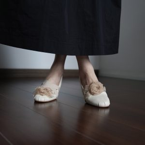 Floral Ballet Flats for Women - Soft Sole, Shallow Mouth Design, Golden All-Season Shoes, Spring Style, Elegant Footwear