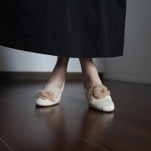 Floral Ballet Flats for Women - Soft Sole, Shallow Mouth Design, Golden All-Season Shoes, Spring Style, Elegant Footwear