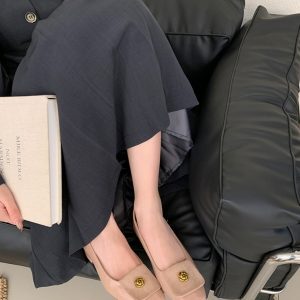 Floral Elegant Women's Shoes - Red Square Heel Shallow Mouth Design for Autumn Winter 2024 - Chic Style for Skirts