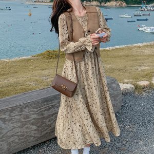 Floral Long Dress Set with Mélard Vest for Women - Autumn 2024 French High-End Style, Chic & Elegant Fashion