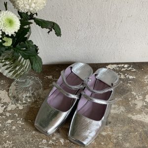 French Retro Pig-Nose Square-Toe Mary Jane Shoes for Women - Shallow Mouth Slip-On Loafers, Ballet-Inspired Style, Vintage Charm