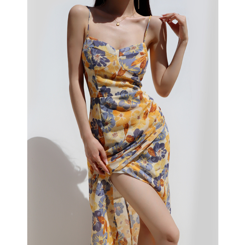 French Vintage Elegant Fitted Lace-Up Tea Dress with Sexy Side Slit, Waist-Cinching Spaghetti Straps, Slimming Fit