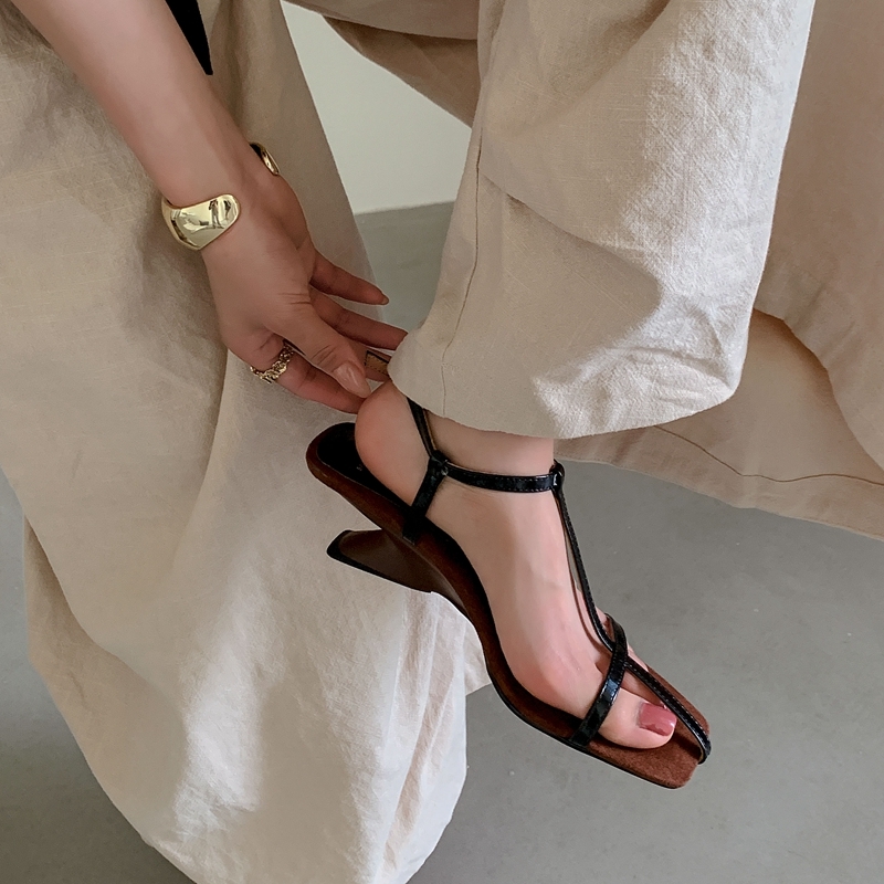 French Vintage Open-Toe Thin Strap Roman Wedge High Heels Sandals for Women - Irregular Design Summer Vacation Shoes