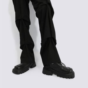 Gender-Neutral Thick-Soled Black Leather Shoes for Women - Retro British Style Spring/Summer 2025