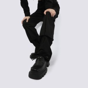Gender-Neutral Thick-Soled Black Leather Shoes for Women - Retro British Style Spring/Summer 2025