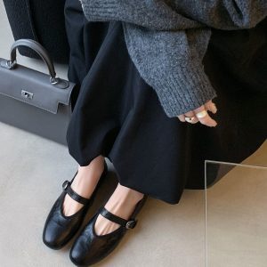 Girl's French Hepburn Style Mary Jane Leather Shoes, Soft Round Toe Flats for Women, Perfect for Skirts and Casual Outfits