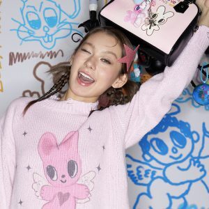 Hand-Painted Pink Rabbit Print Distressed Pullover Sweater - Loose Knit Y2K Style