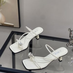 Heart-Shaped Open-Toe Slippers for Women, Vintage French Style, Summer Flip-Flops with Thin Heel & Square Toe, Perfect for Skirts