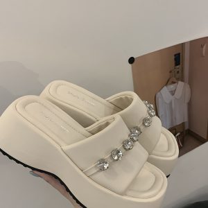 Height-Increasing Slim-Fit Rhinestone Thick-Soled Sandals for Women - Summer 2025 Beach Flip-Flops, Perfect for Skirts