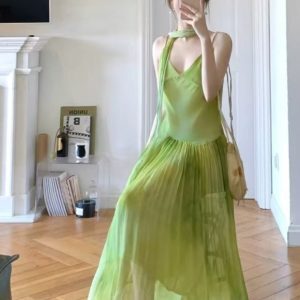 High-End French Style Green Gradient Camisole Dress - Summer Seaside Vacation Long Skirt with Gentle Wind Elegance
