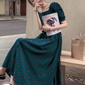 High-End Hepburn Style Dark Green Polka Dot Chiffon Long Dress with French Square Neck and Puff Sleeves for Summer 2025