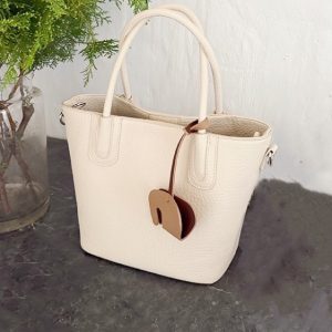 High-End Minimalist Vegetable Basket Bucket Bag with Lychee Texture - Versatile Women's Shoulder Tote for Trendy Fashion