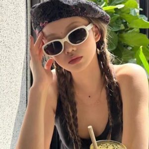 High-End Oval Frame White Sunglasses for Women - 2024 UV Protection Beach Sunglasses, Fashionable Face-Covering Style