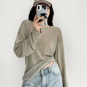 High-End Round Neck Loose Fit Summer Sweater for Women - Slimming Sun Protection Knitted Top in Solid Color, Jazz Lazy Style