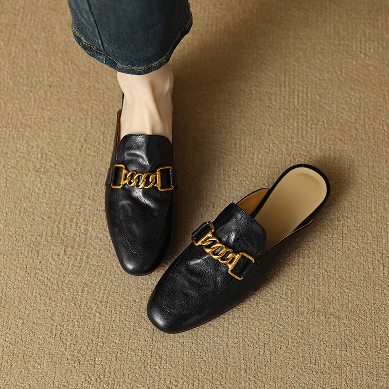 High-End Vintage Metal Chain Soft Lambskin Closed-Toe Mules for Women - Summer Outdoor Lazy Sandals