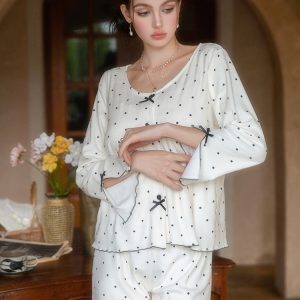High-End Women's Velvet Camisole Set with Chest Pad - Thickened Sleepwear for Autumn & Winter 2024