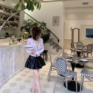 High Waist Patent Leather Shiny Umbrella Skirt in Qianjin Style - Super Fashionable Y2K Inspired Look