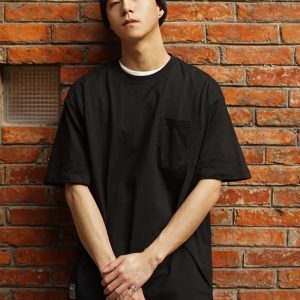 Japanese Street Style Loose Fit Solid Color Short Sleeve T-Shirt for Men - Basic Round Neck Heavyweight Cotton Pocket Tee