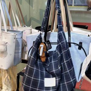 Japanese-Style Checkered Canvas Bag 2024 - Versatile Large Capacity Commuting Shoulder Crossbody Tote