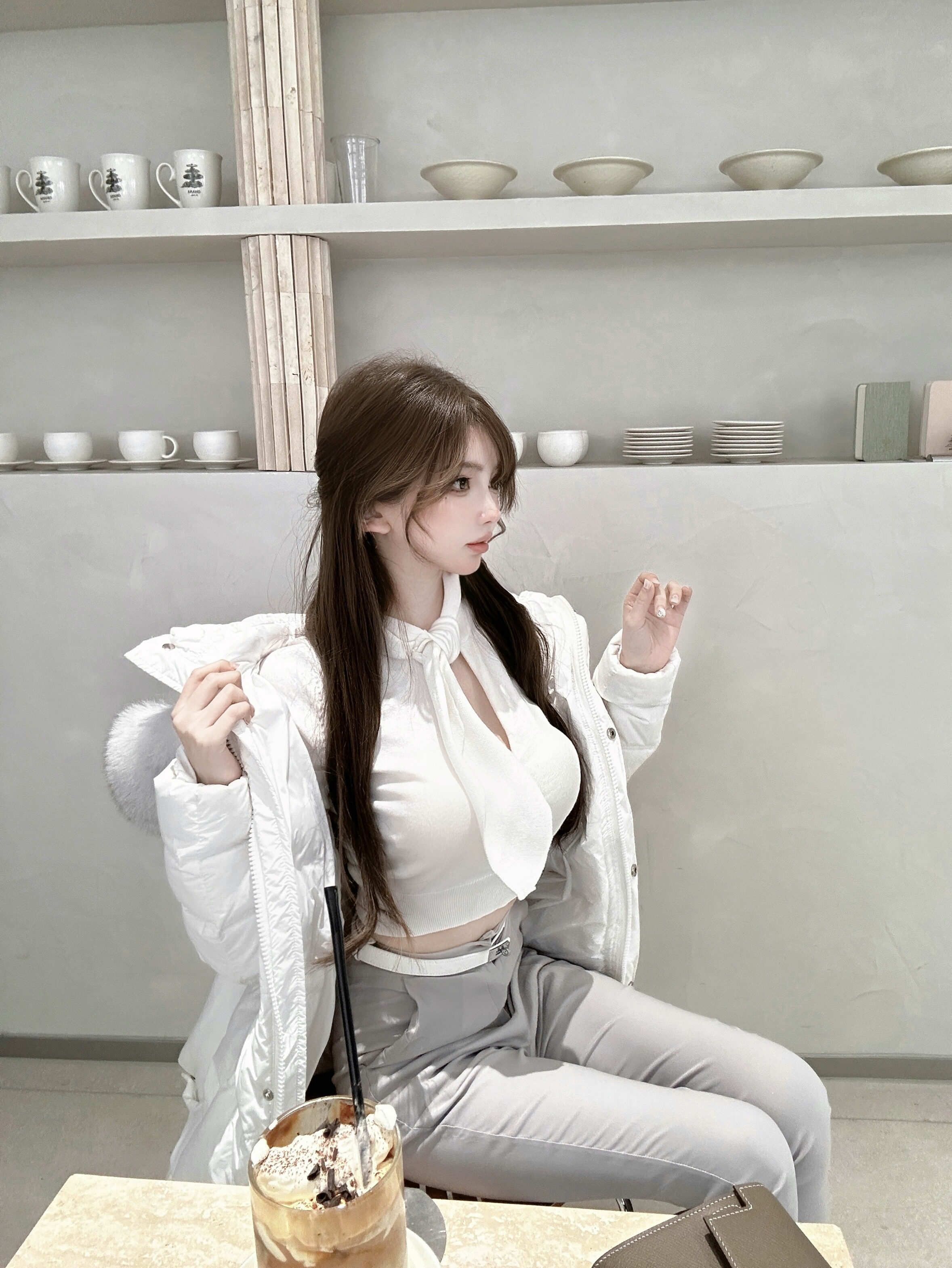 Japanese-Style Classic Hollow-Out Bow Short-Sleeve Knitted Top for Women - Y2K Fashion, Trendy Summer Style