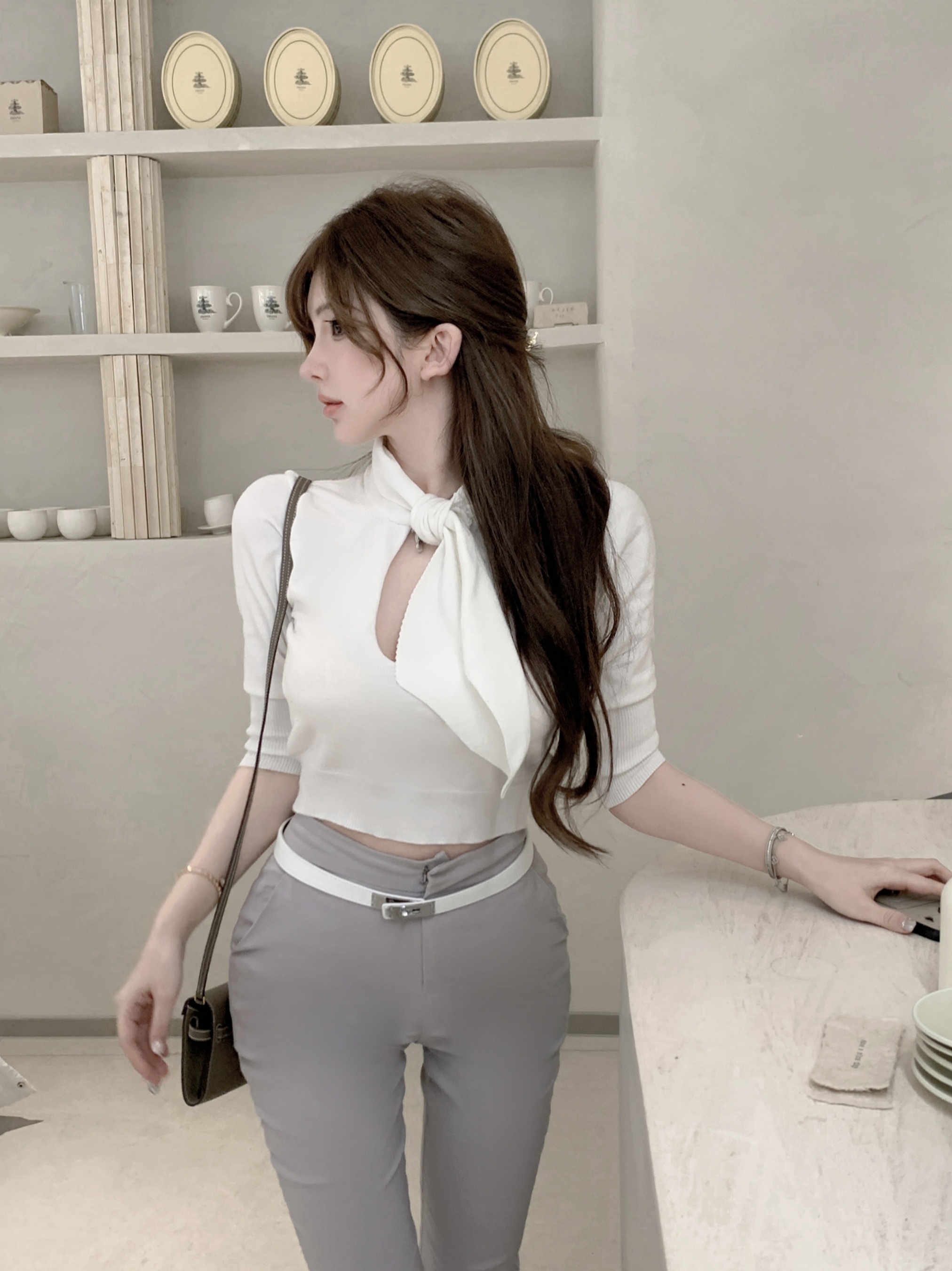 Japanese-Style Classic Hollow-Out Bow Short-Sleeve Knitted Top for Women - Y2K Fashion, Trendy Summer Style