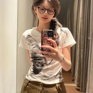 K-pop Inspired Women's Jazz Top - Short Sleeve Performance Outfit for Music Festivals and Dance Wear - Trendy Hot Girl Style