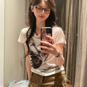 K-pop Inspired Women's Jazz Top - Short Sleeve Performance Outfit for Music Festivals and Dance Wear - Trendy Hot Girl Style