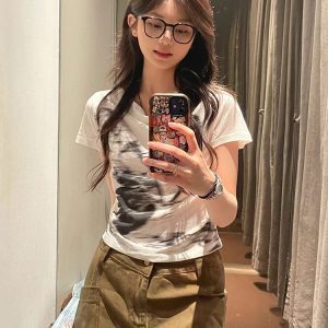 K-pop Inspired Women's Jazz Top - Short Sleeve Performance Outfit for Music Festivals and Dance Wear - Trendy Hot Girl Style