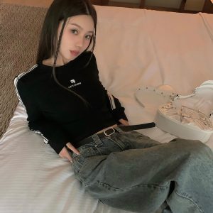K-Pop Sweet & Spicy Jazz Dance Top - Black Tight-Fitting Short Sleeve Shirt for Girls' Performance Outfits