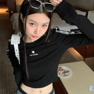 K-Pop Sweet & Spicy Jazz Dance Top - Black Tight-Fitting Short Sleeve Shirt for Girls' Performance Outfits