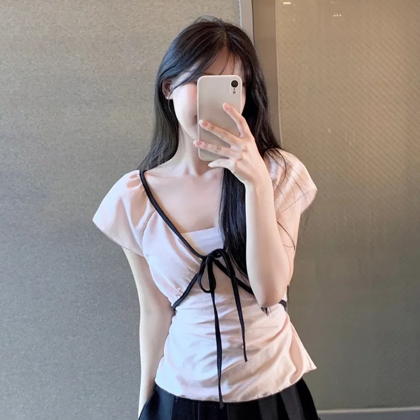 Korean Style Color-Block Lace-Up V-Neck T-Shirt - Lightweight, Waist-Defined, Romantic Sweet Top for Versatile 90s Y2K Fashion