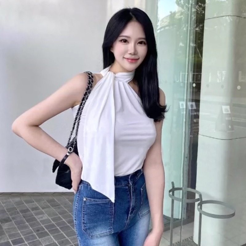 Korean Style Halter Off-Shoulder Sleeveless Top with Flowing Ribbons - Versatile and Sexy Women's Shirt for Gentle Temperament