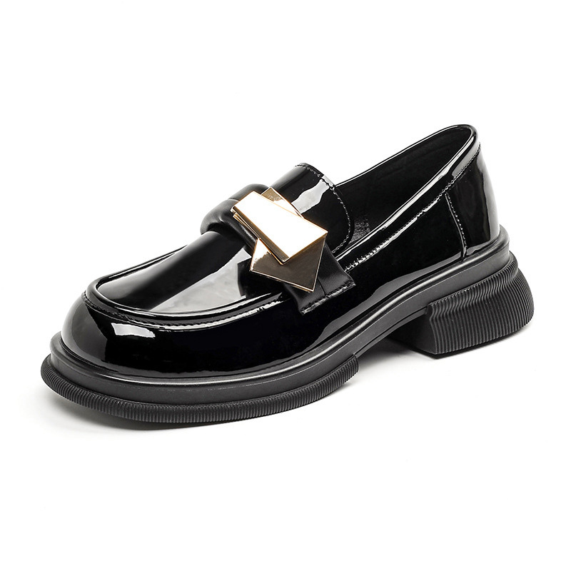 Korean-Style Plus-Size Women's Slip-On Loafers, Thick-Soled Flats, Autumn 2024 British-Inspired Leather Shoes, Sizes 41-43