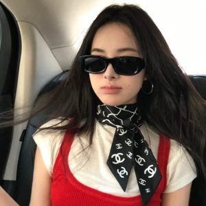 Korean-Style Retro Cat-Eye Black and White Color-Blocking Sunglasses for Women - Flattering Narrow Frame for Round Faces, Trendy Fashion Accessory