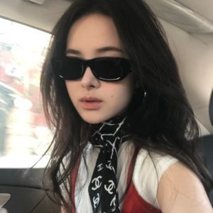 Korean-Style Retro Cat-Eye Black and White Color-Blocking Sunglasses for Women - Flattering Narrow Frame for Round Faces, Trendy Fashion Accessory