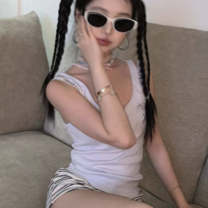 Korean-Style Retro Cat-Eye White Polarized Sunglasses for Women - Trendy High-End Cool Shades for Square and Round Faces