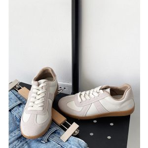 Korean Style Retro Lace-Up Training Shoes for Women, Large Size 41-43, Classic Casual White Sports Sneakers